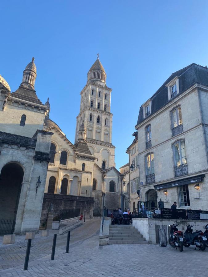 Апартаменты Le Ptit Saint-Front Периго Экстерьер фото